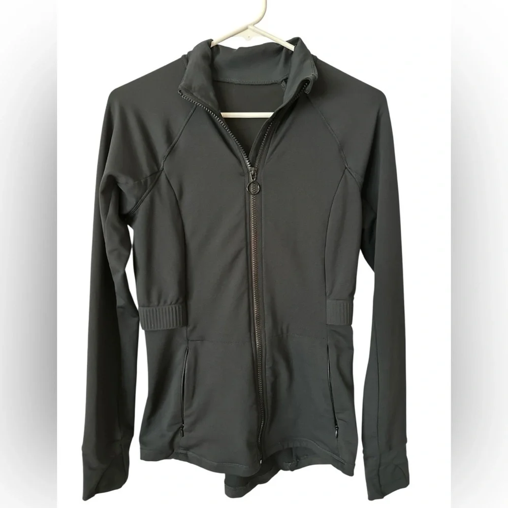 Fabletics Trinity Performance Jacket, size S - Picture 3 of 6
